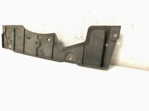 TOYOTA Yaris (2011–2020) Rear underbody shield 583980D020 - 4