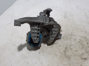 Mercedes Benz EQS 297 (2021–2026) A/C compressor bracket A2978306602 - 4