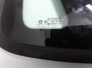 Peugeot 2008 (2013–2026) Seitenscheibe hinten (Karosserie) 9678192380 - 4