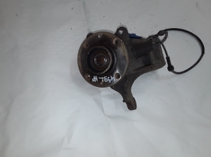 Front wheel hub - 1607557480