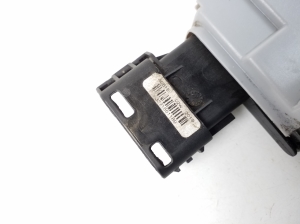 Opel Corsa F (2019–2026) Rear side door lock - 3