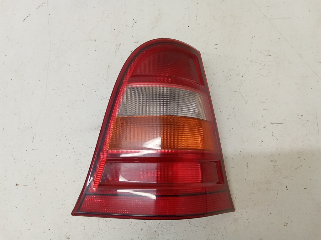 Mercedes Benz A-Class 168 (1997–2004) Eckleuchte hinten A1688200264 Mercedes Benz A-Class 168 (1997–2004) Eckleuchte hinten A1688200264