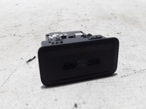 USB-pesa - A2068202600