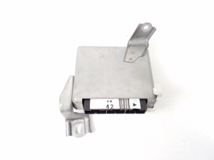 LEXUS GS (2005–2011) Juhtplokk 8924330120 - 3