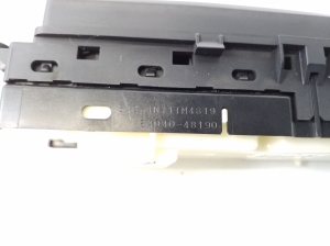 LEXUS RX GGL1 (2009–2015) Fensterheberschalter vorne 8404048190 - 2