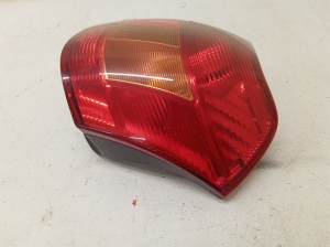 TOYOTA Corolla (2001–2007) Eckleuchte hinten 8156102140 - 5
