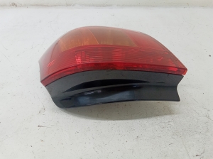 TOYOTA Corolla (2001–2007) Eckleuchte hinten 8155113600 - 2