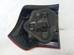 TOYOTA Corolla (2001–2007) Eckleuchte hinten 8155113600 - 4