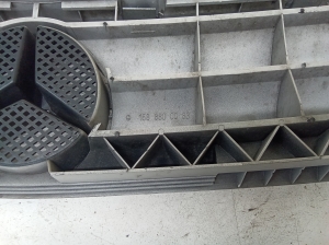 Kühlergrill - A1688800083