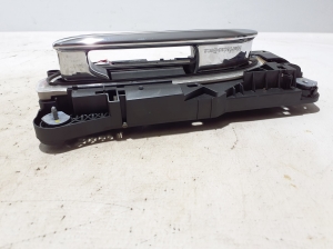 Mercedes Benz EQS 297 (2021–2026) Rear side door exterior handle and its parts - 4