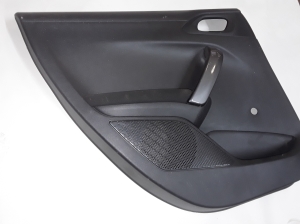 Peugeot 2008 (2013–2026) Tagumise küljeukse polster 96763548ZD - 4