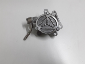 Mazda 3 (2013–2018) Vacuum pump PE018G00 - 2