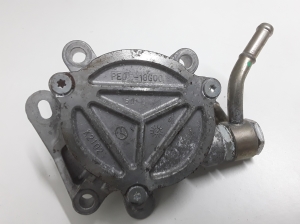 Mazda 3 (2013–2018) Vacuum pump PE018G00 - 4