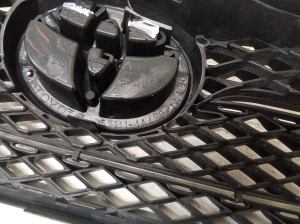 TOYOTA Corolla (2001–2007) Kühlergrill 531111A480 - 5