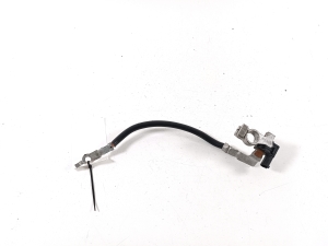 Ford Mustang Mach-E Mach-E (2020–2026) Miinusjuhtme klemm LJ9T10C679AE - 2
