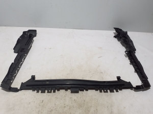 Mercedes Benz C-Class 206 (2021–2026) Muu kaitse A2068890000 - 3