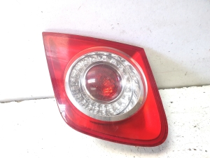 Volkswagen Jetta (2005–2011) Tagatuli tagaluugil 1K5945094 - 4