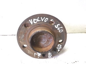 Rear wheel hub - 