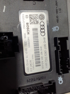 AUDI A7 (2010–2018) Comfort control module 4H0907063DG - 2