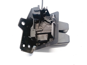 VOLVO V60 (2018–2026) Trunk lid lock 31349975 - 2
