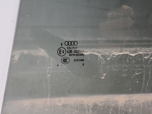 AUDI A7 (2010–2018) Rear side door glass 4G8845205B - 2
