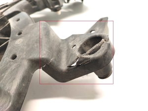 VOLVO V60 (2018–2026) Rear bumper bracket 31455502 - 3