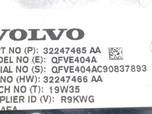 VOLVO V60 (2018–2026) Screen 32247465 - 2