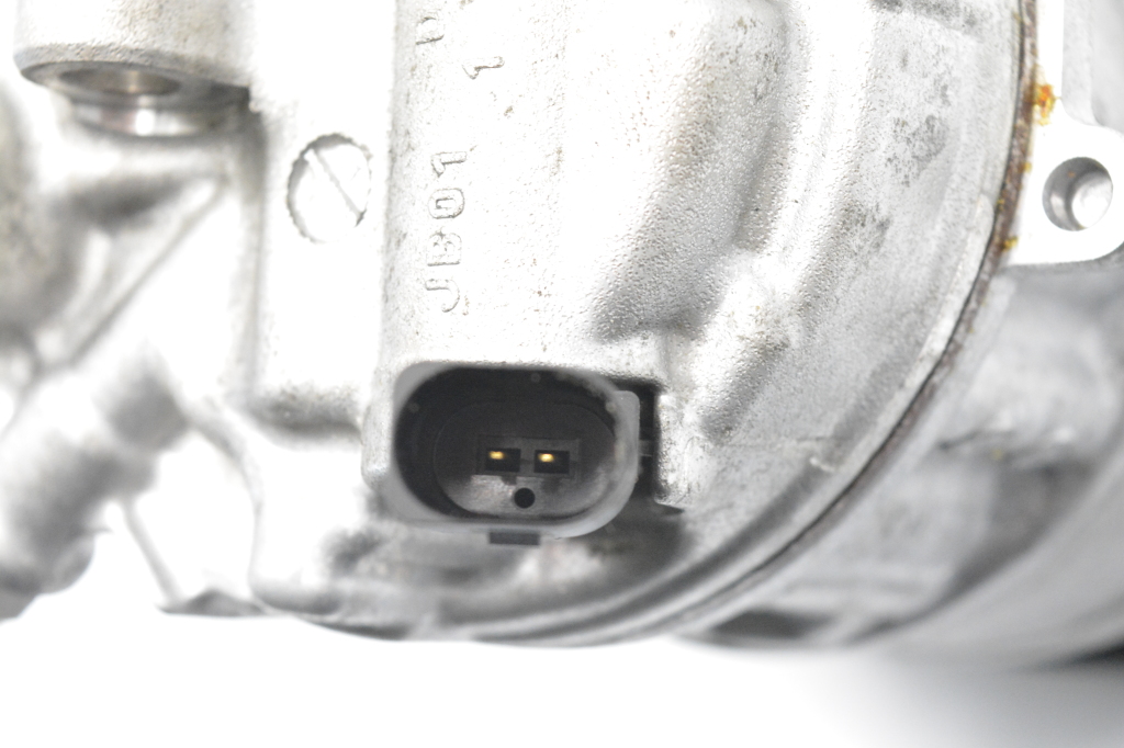 Used AUDI A6 Air conditioner compressor 4G0260805T