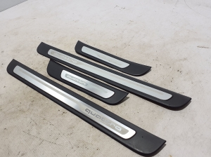 AUDI A7 (2010–2018) Inner sill trim 4G0131963D - 2