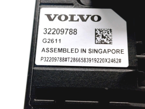 VOLVO V60 (2018–2026) Front camera 32209788 - 3