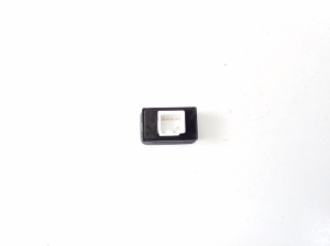 Hyundai ix55 (2008–2013) Trunk opening switch - 2