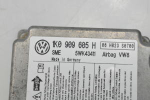 Volkswagen Golf V (2003–2009) Airbag module 1K0909605H - 2