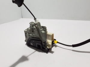 AUDI A7 (2010–2018) Rear side door lock 4G0839015B - 2