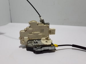 AUDI A7 (2010–2018) Rear side door lock 4G0839016B - 2