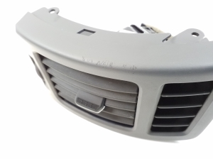 Hyundai ix55 (2008–2013) Dashboard air vent grilles - 2