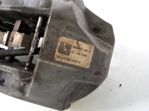 Tesla Model 3 3 (2016–2024) Eesmine pidurisadul 104462100D - 4