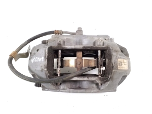 Étrier de frein avant - 104462100D