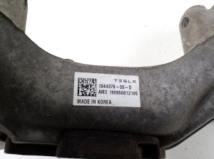 Tesla Model 3 3 (2016–2024) Front shock absorber bracket 104437600D - 2