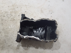 Oil pan