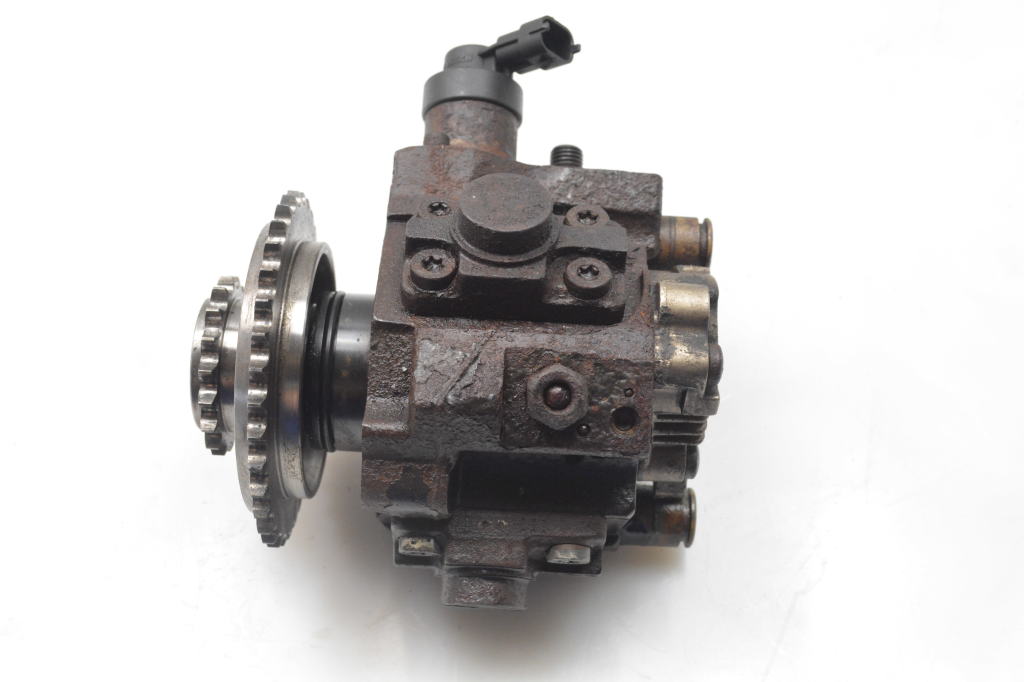 Kia Sportage (2010–2016) Kütusepump 331002A420