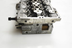 Opel Corsa D (2006–2014) Cylinder head 55206388 - 3