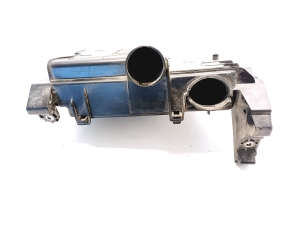 VOLVO V60 (2018–2026) Engine control unit bracket 32252710 - 3