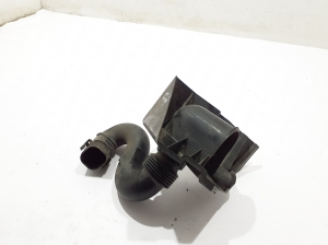 Opel Vivaro B (2014–2019) Luftansaugschlauch 960150246R - 2