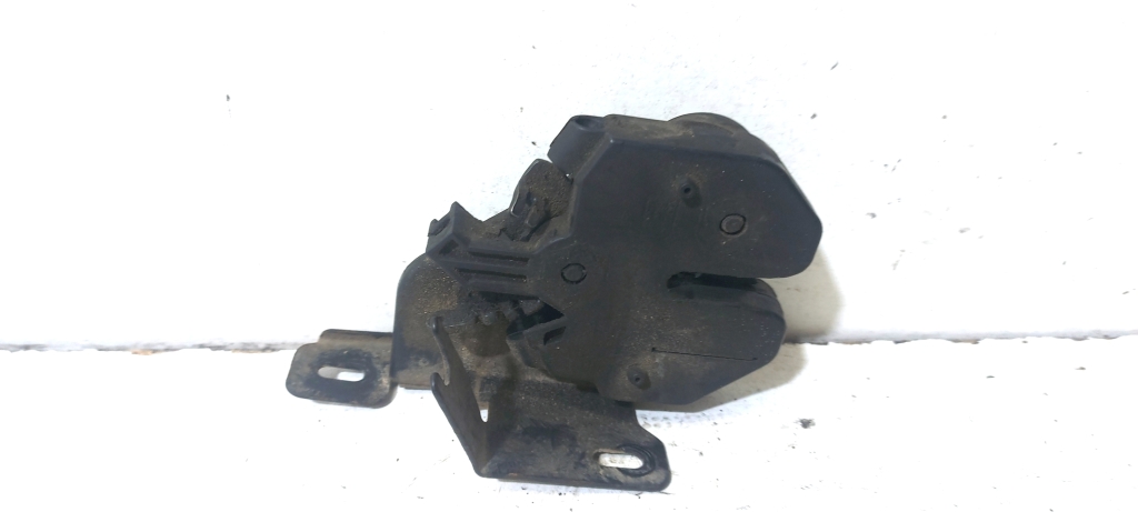 VOLVO S60 I (2000–2009) Hood latch 9152860 VOLVO S60 I (2000–2009) Hood latch 9152860