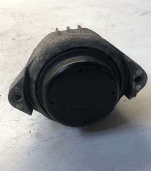 Engine mount - 139811
