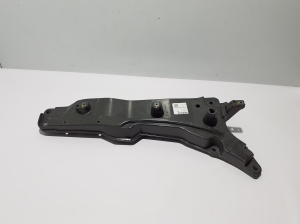 VOLVO XC90 (2015–2024) Front fender bracket 31391777 - 4