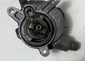VOLVO V70 III (2007–2017) Vaakumpump 30731825 - 3