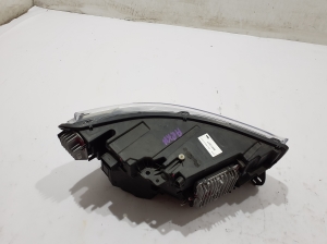 VOLVO XC40 (2017–2026) Headlight 31446778 - 4