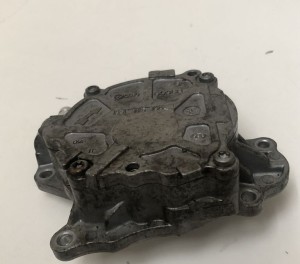 AUDI A4 B8 (2007–2016) Vacuum pump 03L145100 - 2