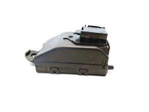 VOLVO V60 (2018–2026) Kaitsmekarp salongis 32142591 - 3